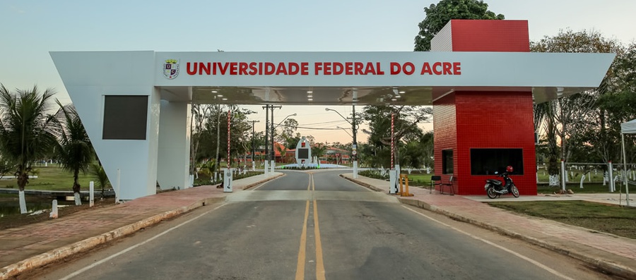 Everlane B. - Universidade Federal do Acre - Rio Branco, Acre, Brasil